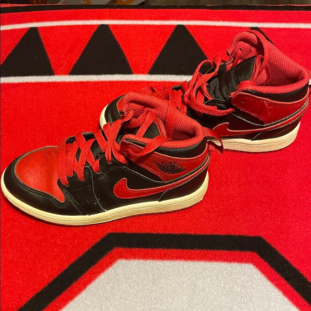 Nike Black and Red High-Top Sneakers